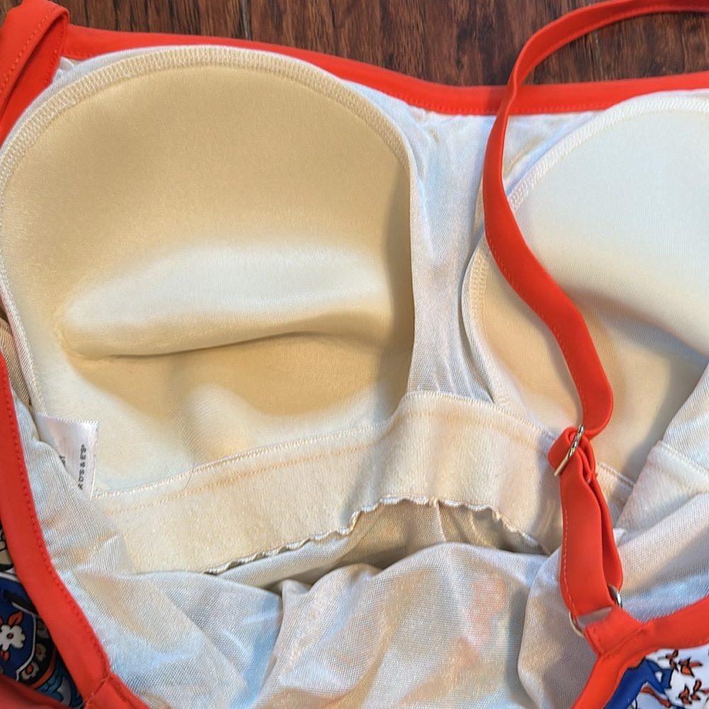 One piece Swimsuit with over skirt Size 14 - Picture 4 of 4